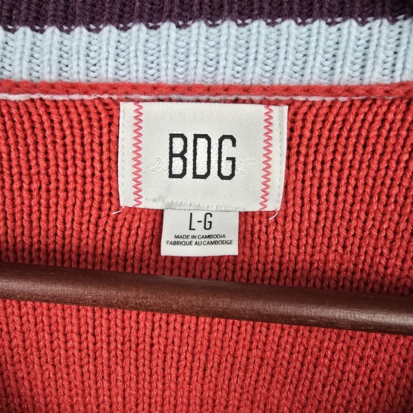 BDG Varsity Clarice Cable Knit V-neck Sweater Red Womens Size L - Picture 4 of 10